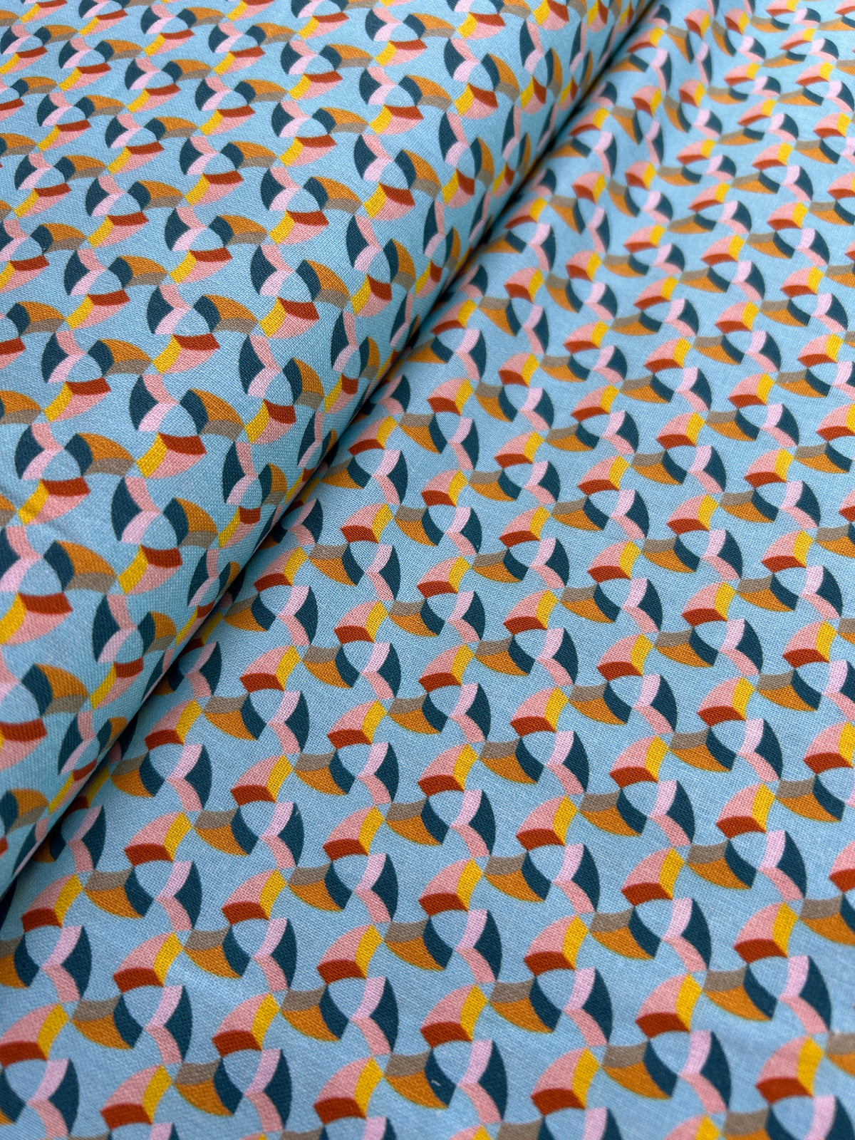 Geometric swirls